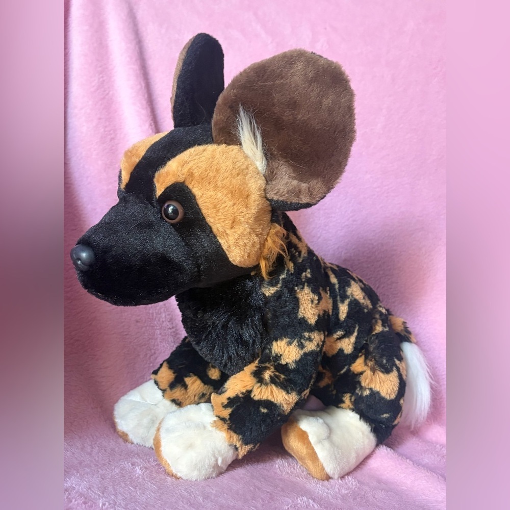 Wild republic African wild dog 10” plush